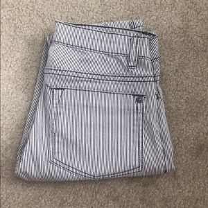 Mid Rise Striped Jegging Jeans